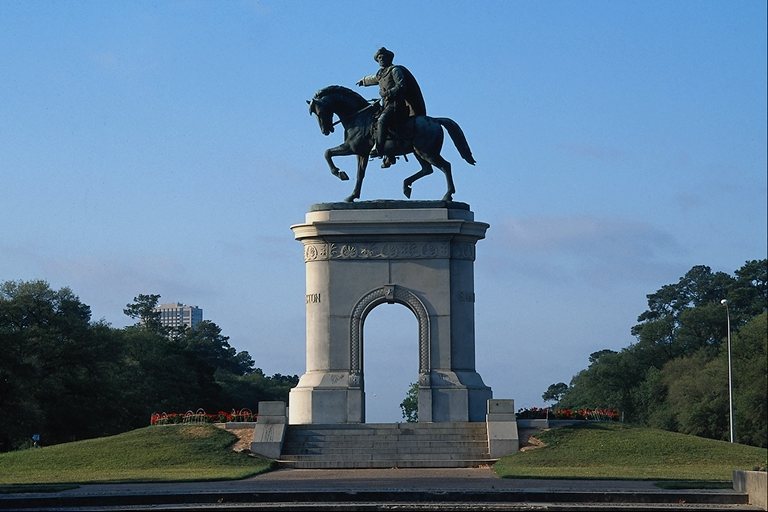 Statua equestre
